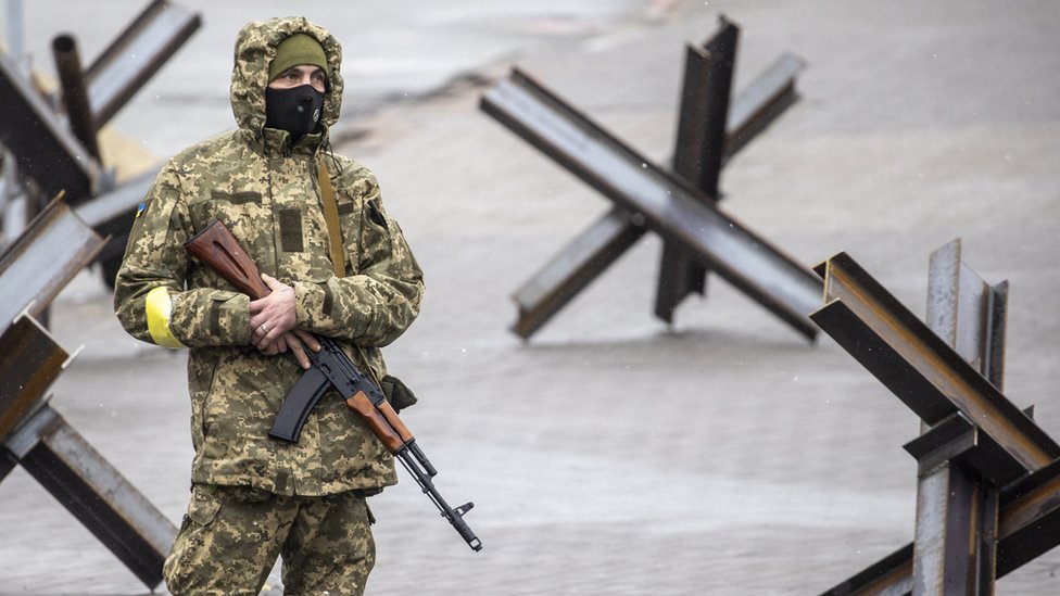 Une Solution Internationale Pour Términer La Guerre En Ukraine