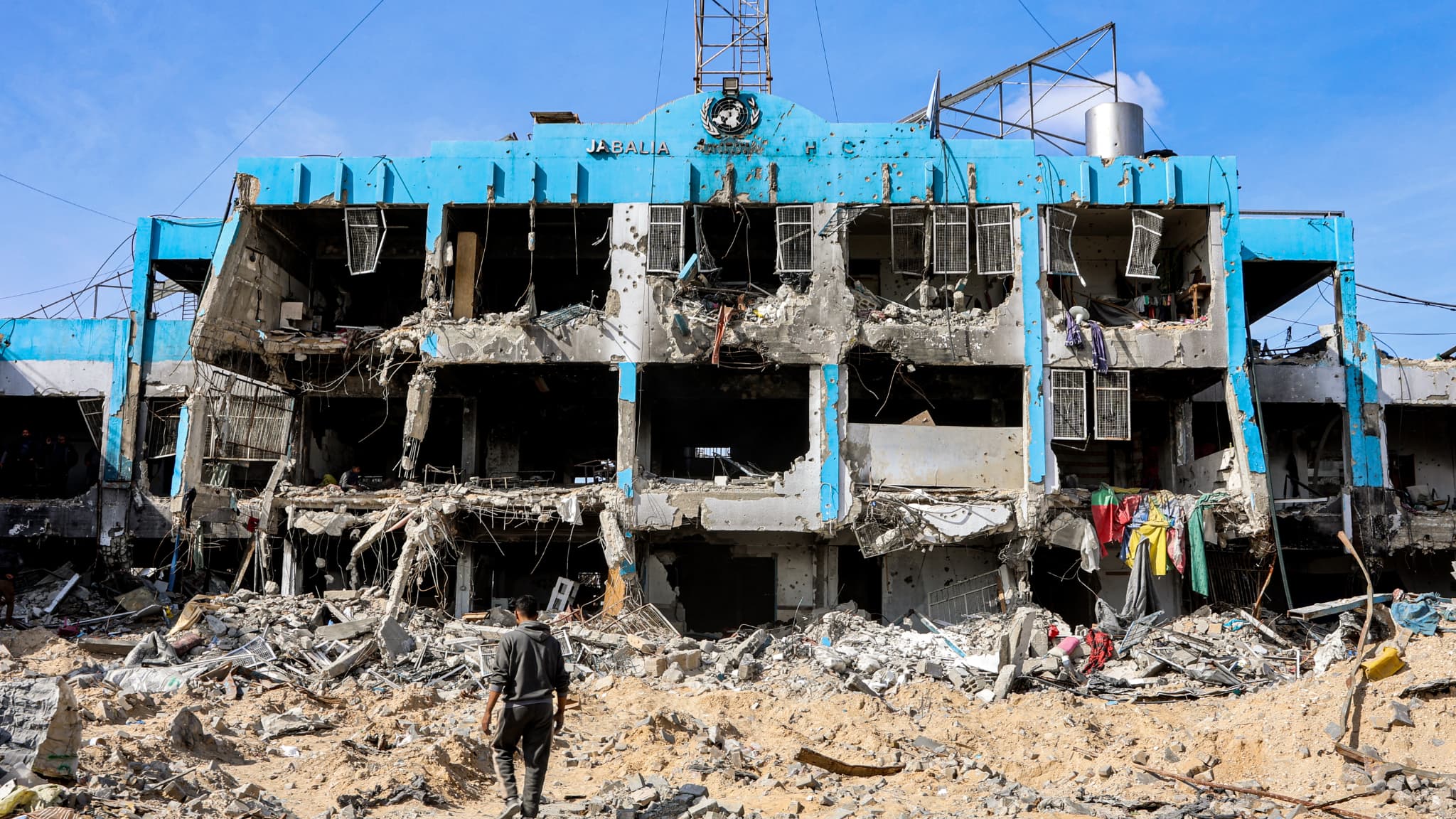 Attaque israélienne mortelle dans une clinique de l’UNRWA à Gaza