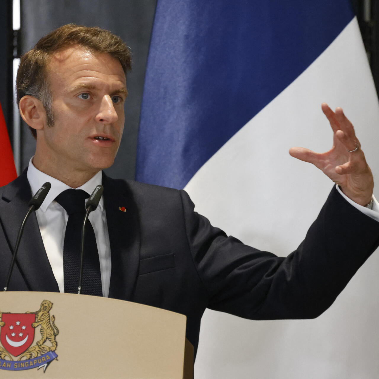 Macron dénonce la reconnaissance de l’État palestinien : une décision qui exacerbe les tensions internationales