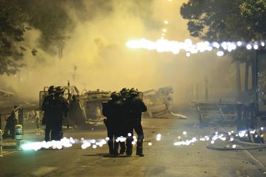 L’effondrement imminent de la France : un risque de guerre civile déclenché par l’inaction du gouvernement