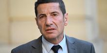 Les Maires en crise : Une Débâcle Sans Précédent en France