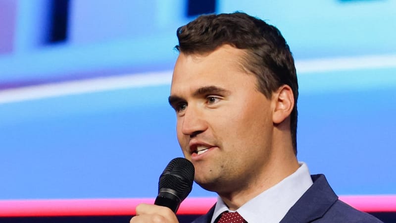 L’Étrange Affaire de la Mort de Charlie Kirk : Une Enquête Controverse et des Questions Non Résolues