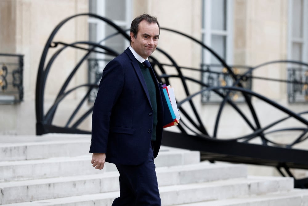 La France plongée dans le chaos économique et politique après la démission du Premier ministre Lecornu
